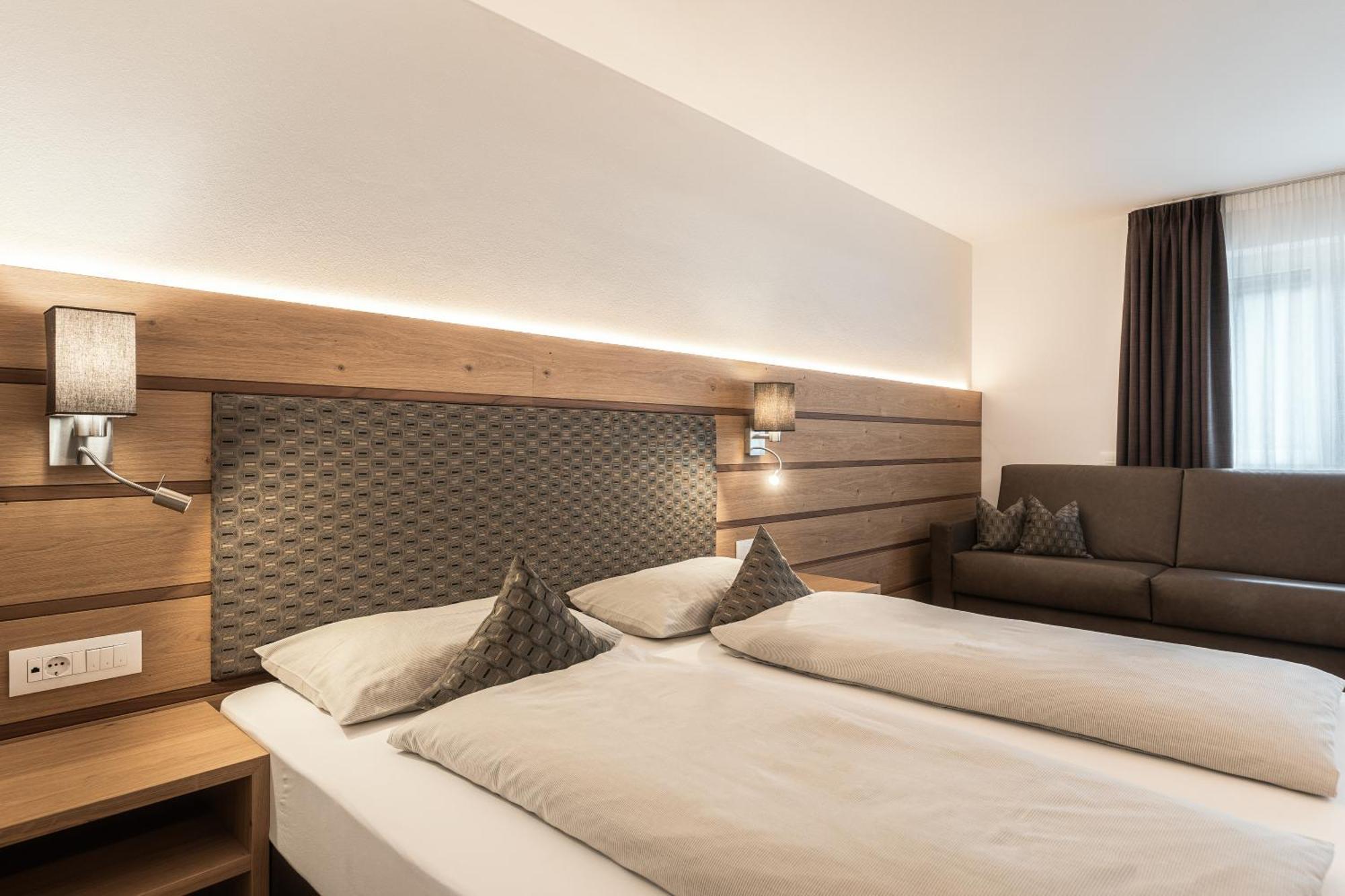 Hotel La Pineta Селва ди Вал Гардена Екстериор снимка