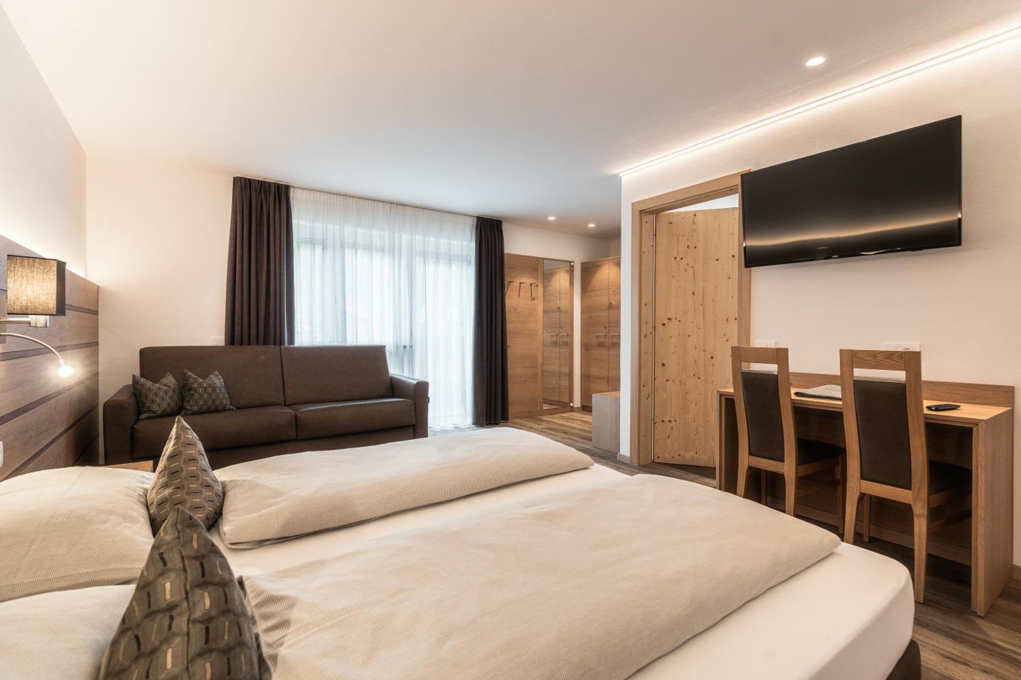 Hotel La Pineta Селва ди Вал Гардена Екстериор снимка