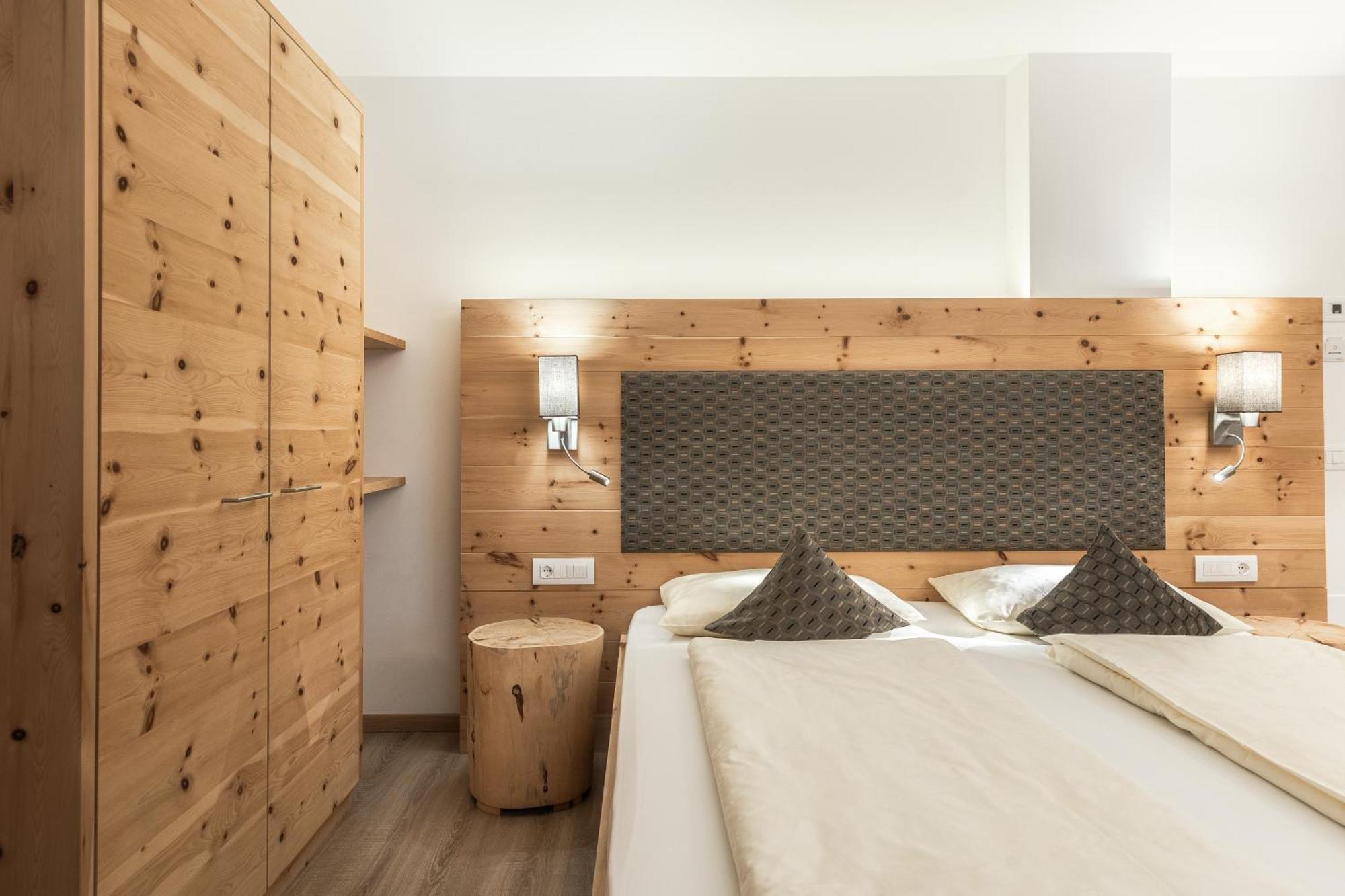 Hotel La Pineta Селва ди Вал Гардена Стая снимка